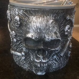 Halloween ice bucket